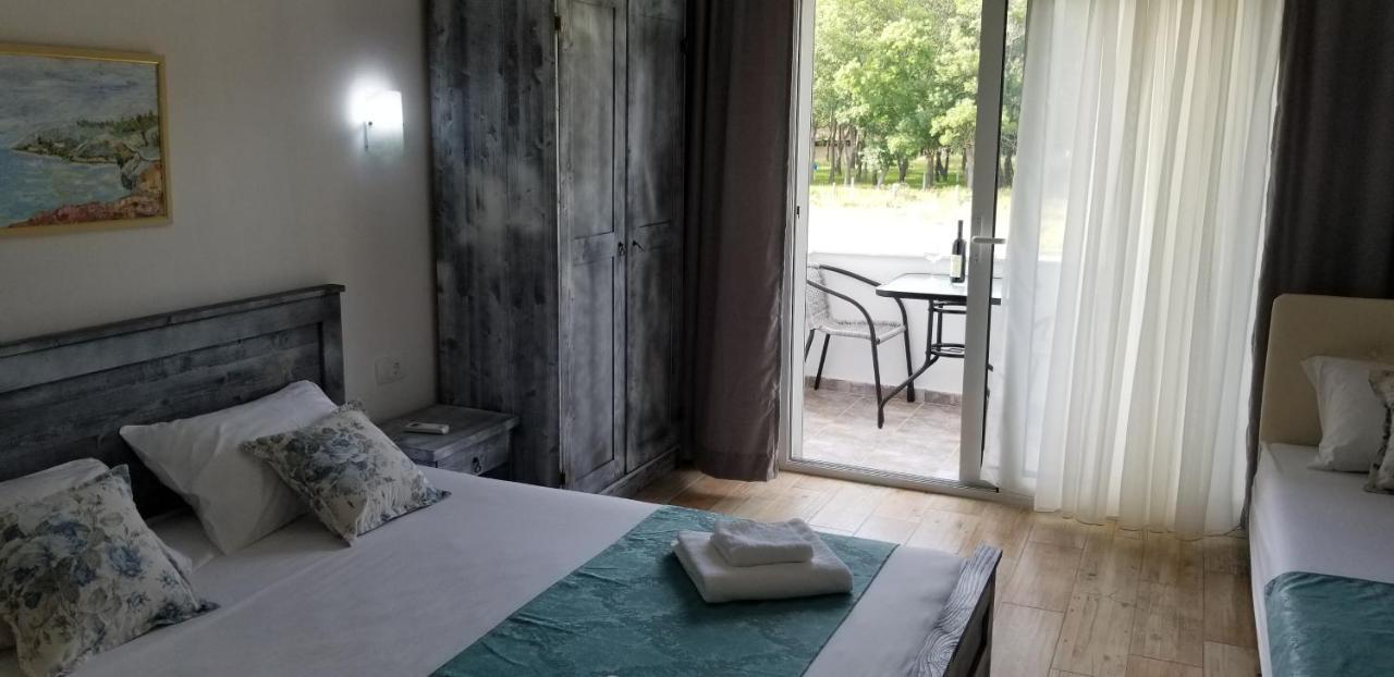 Riviera Inn Apartments Ulcinj Exteriör bild
